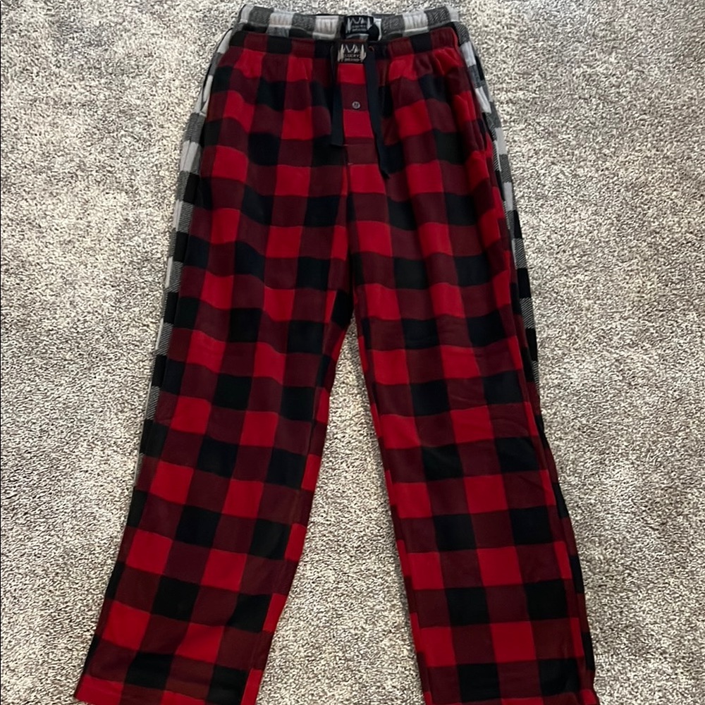 2 pair Plaid Red and Black and Gray and Black Men's Sleepwear-size S